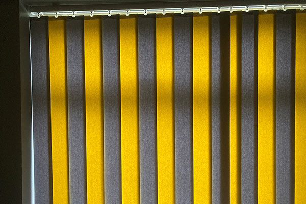 Multi-coloured blinds