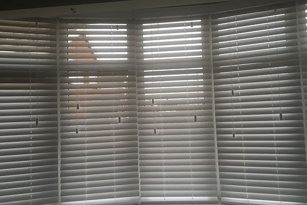 Bay window blinds in Wrexham house